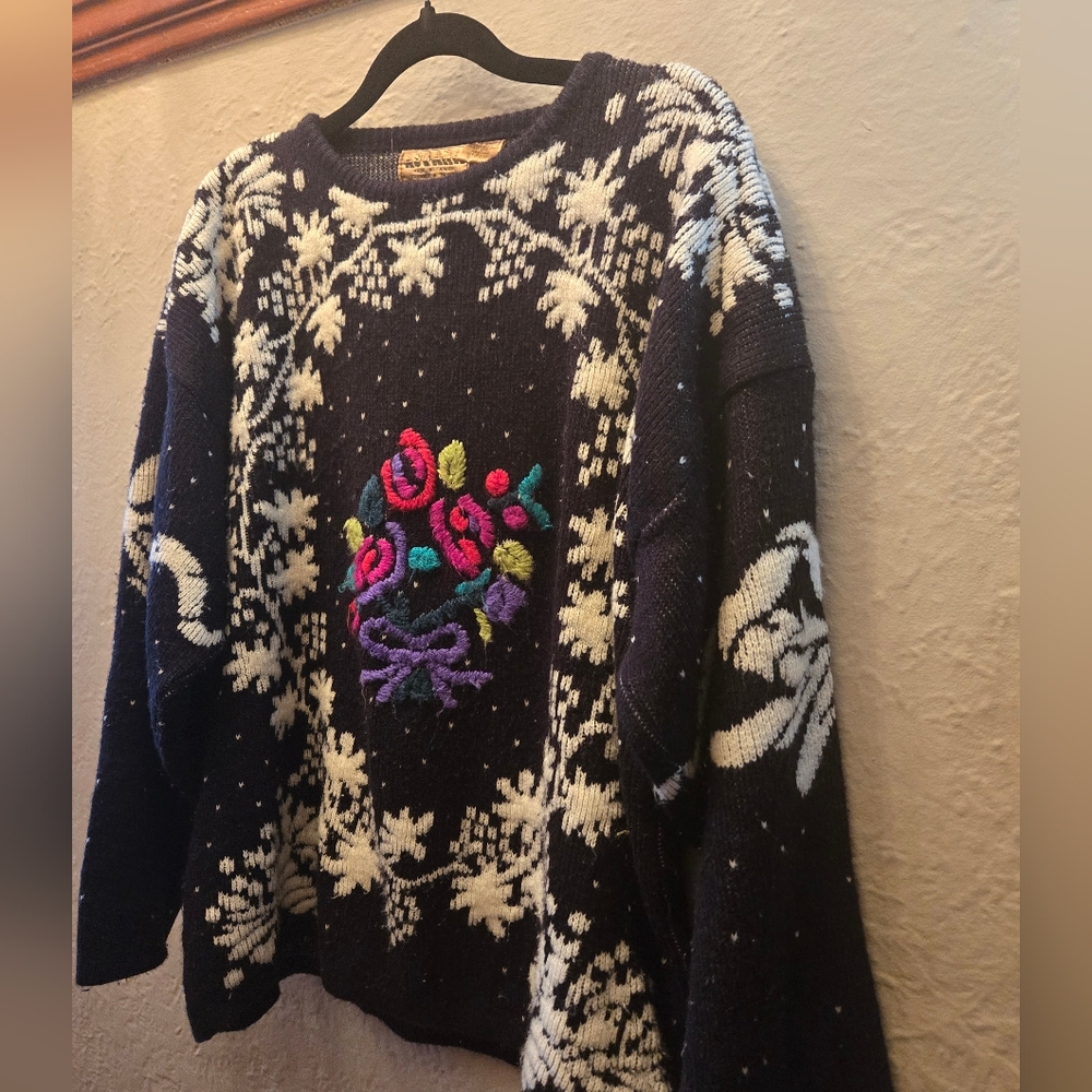 Vintage 80s Embroidered Floral Knit Sweater Black White Folk Size M/L - Picture 6 of 7